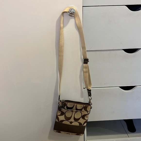 Coach cross body bag vintage - Picture 2 of 2